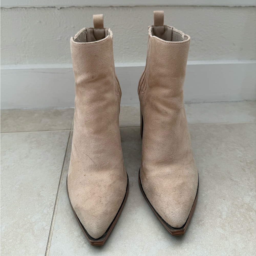 Chic Beige Heeled Boots